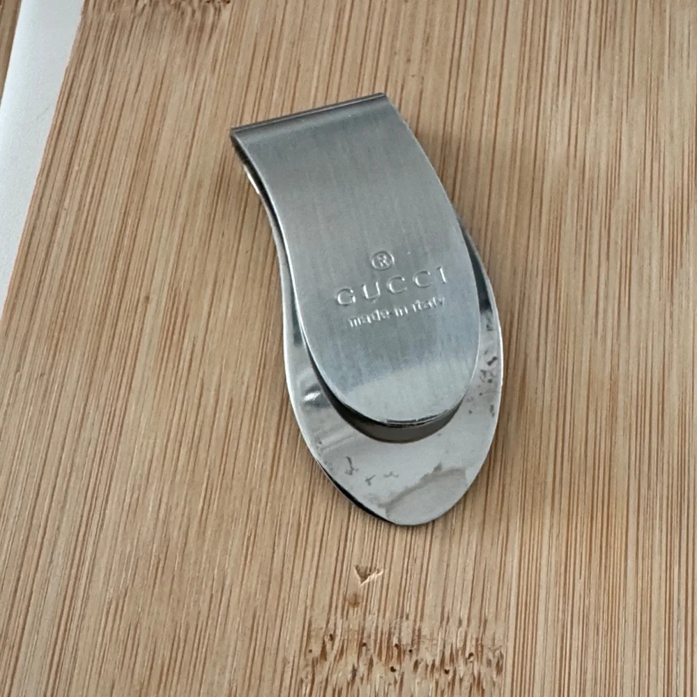 Gucci Pre Owned Metal Silver Money Clip.